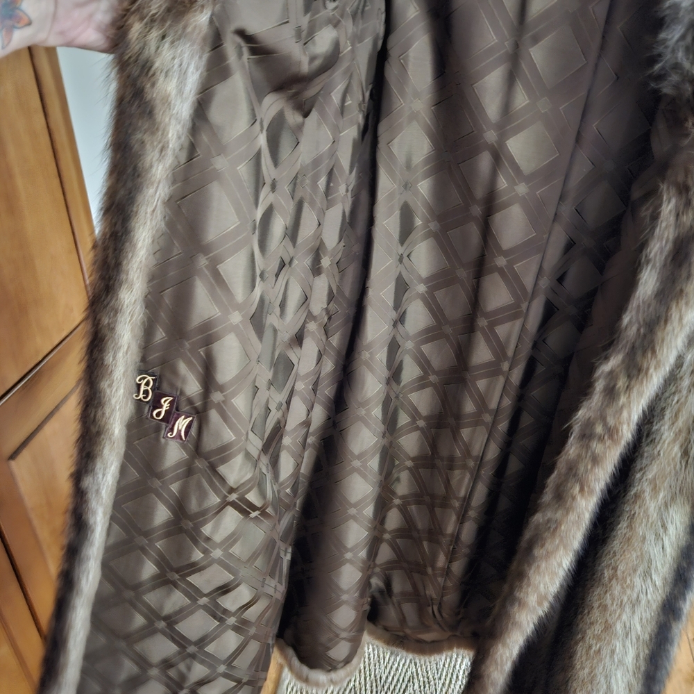 Ward's vintage racoon fur coat size 12